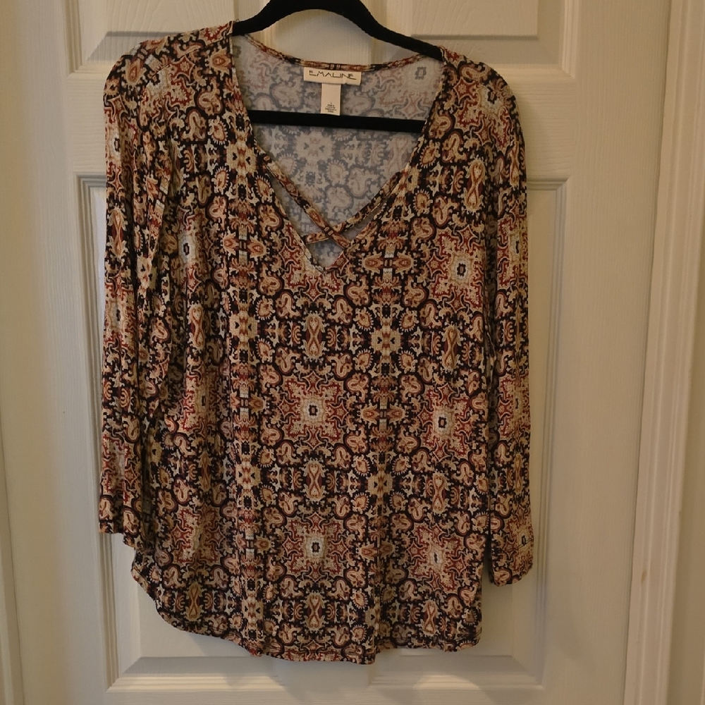 Emaline Patterned V-Neck‎ Women's Top
